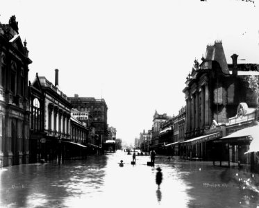 StateLibQld 1 137695 Brisbane flood, 1893 photo