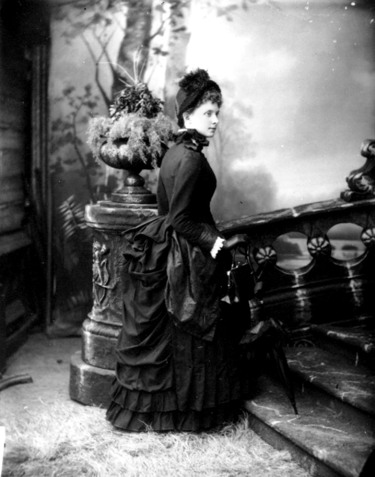 StateLibQld 1 137851 Jessie Poulsen , ca 1885