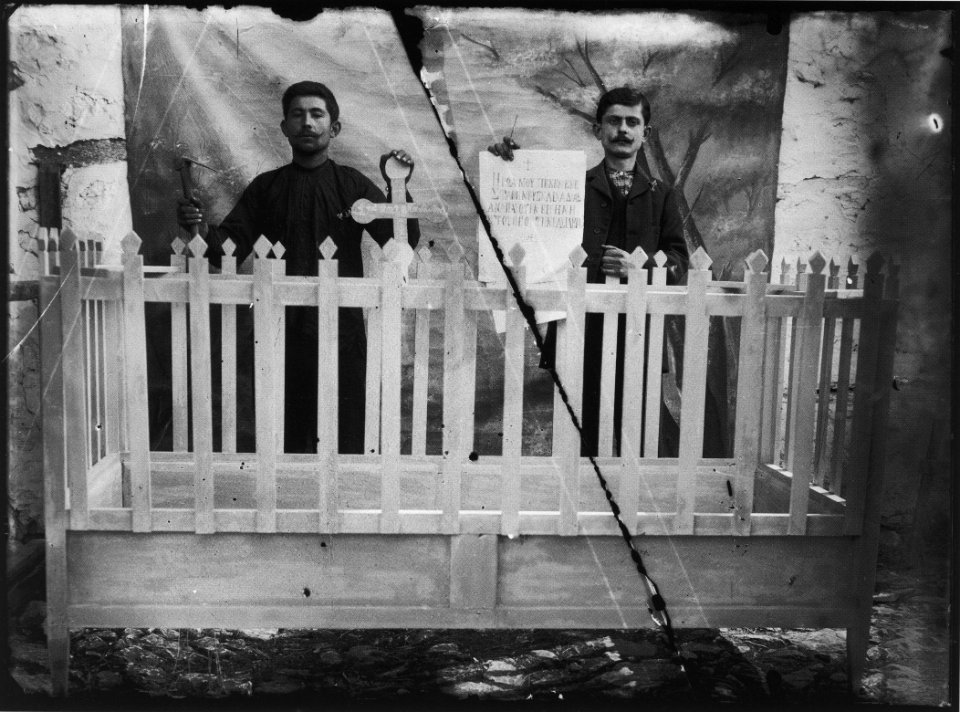 Stathis-Lihadiotis-grave