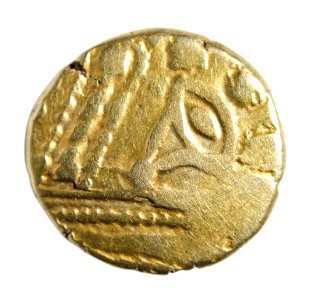 Stater van de Remi in goud, 60 tot 50 VC, vindplaats- Vechmaal, Bornebeemden, collectie Gallo-Romeins Museum Tongeren, 09-14-D, 005