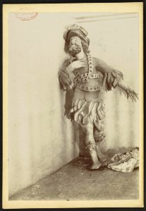 Statue - J-A Brutails - Université Bordeaux Montaigne - 1632