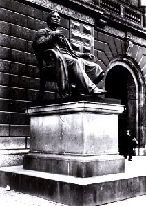 Statue of Adam Oehlenschläger (Frederik Riise)