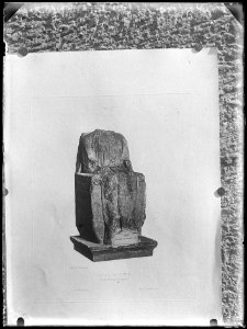Statue de femme. - Fonds Berthelé - 49Fi1571
