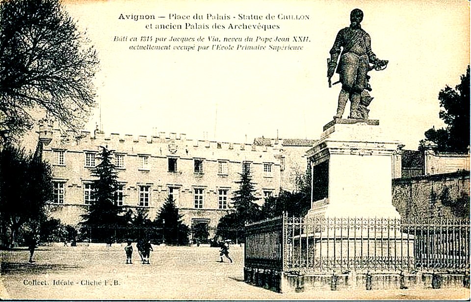 Statue de Crillon Avignon