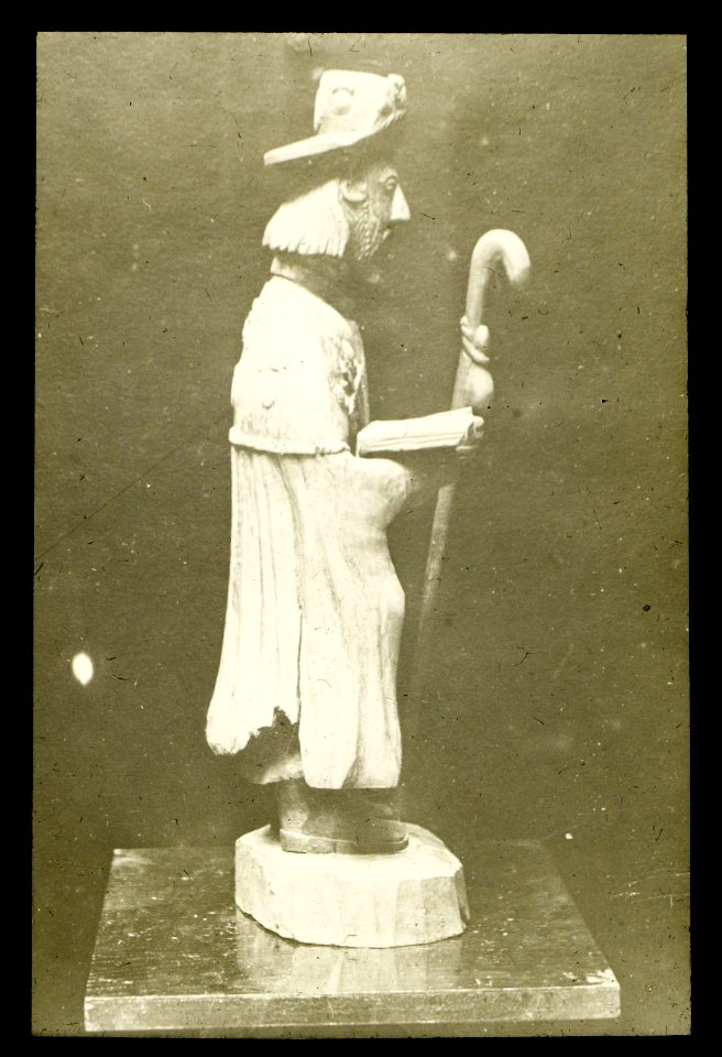 Statue en bois provenant de la chapelle - J-A Brutails - Université Bordeaux Montaigne - 2402