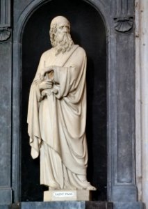Statue de Saint-Paul, Saint-Antoine l'Abbaye photo