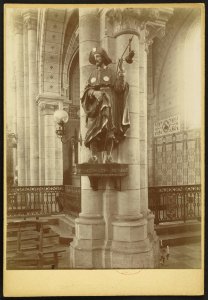 Statue de Saint-Jacques - J-A Brutails - Université Bordeaux Montaigne - 0530