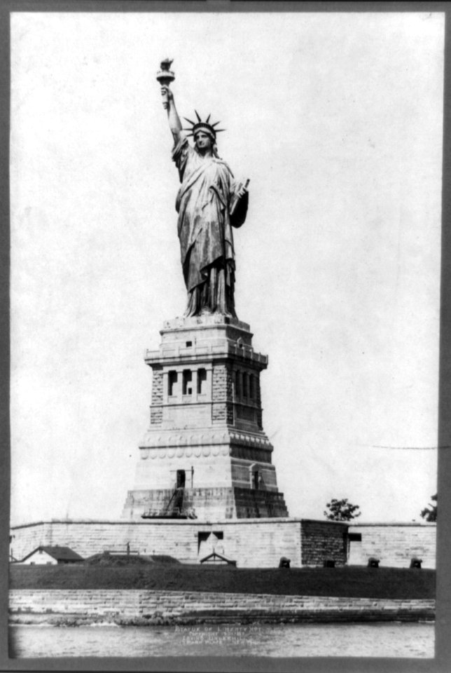 Statue of Liberty LCCN2002716183