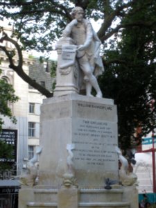 Statue of William Shakespeare, Leicester Square (2014)