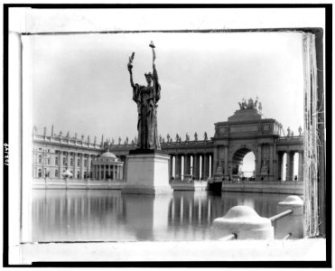 Statue of the Republic in basin at the World's Columbian Exposition, Chicago LCCN90716433