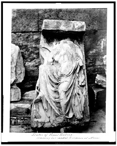 Statue of Venus Vitrix. Removing her sandal to remain at Athens LCCN94513600
