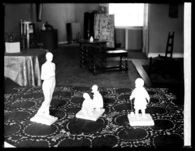 Statuette by Mrs. Lithrow Osborne, 4-2-20 LCCN2016851756