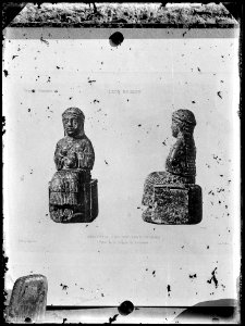 Statuette Chaldéo-Babylonnienne vêtue de la tunique de Kaunakes. - Fonds Berthelé - 49Fi1528