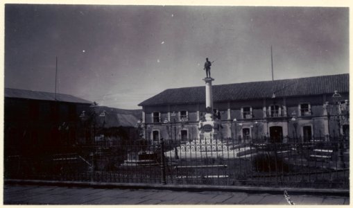 Staty, Plaza de Armas. Puno. Peru - SMVK - 0249.d.0112