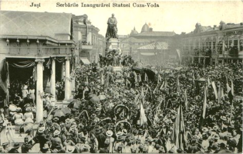 Statuia lui Alexandru Ioan Cuza din Iaşi1