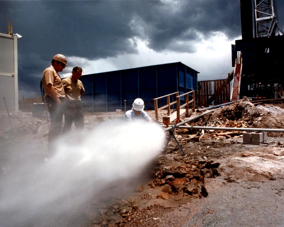 Steam release and pressure check from experiment hole
