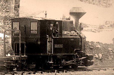 Steam locomotive of the Lucaci mine (Ghelari) photo