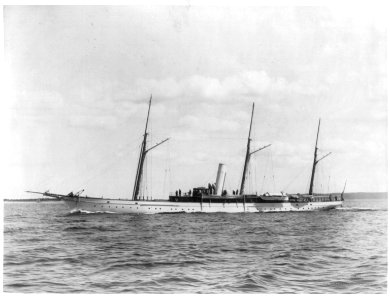 Steam yachts- ALATUNLA - side view with bow to left LCCN2003656051