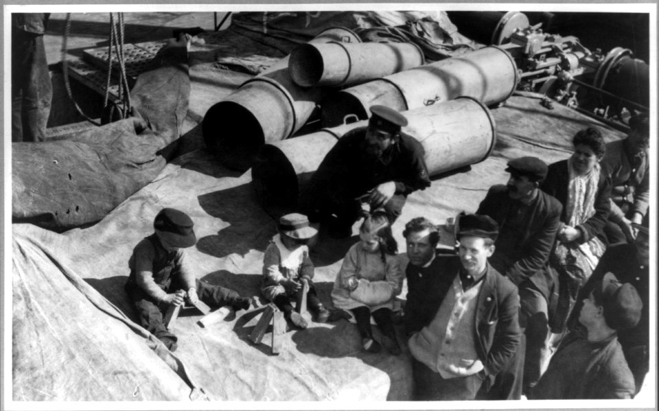 Steerage children at play on FREIDRICH DER GROSSE LCCN2001704433