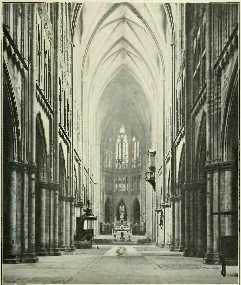 Stein - Les Architectes des cathédrales gothiques, Laurens (page 83 crop) Metz - Nef cathédrale