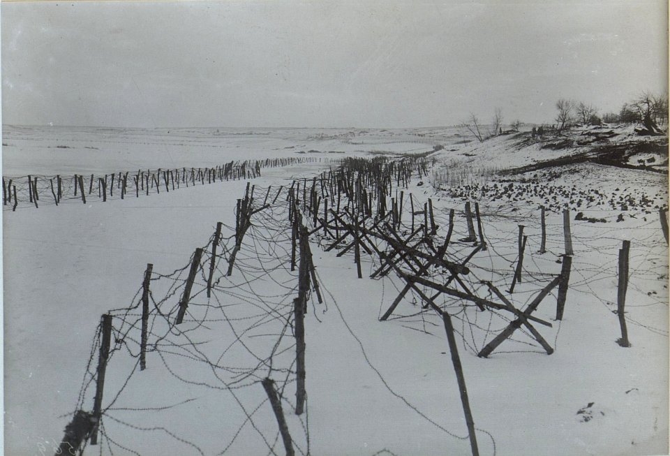 Stellung bei Iszczkow mit Blick von der Brücke nach Süden (BildID 15439153)