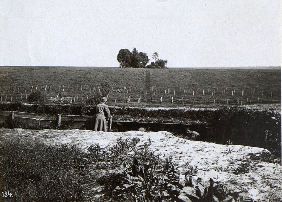 Stellungen mit Friedhof Lepoviec. (BildID 15691489)