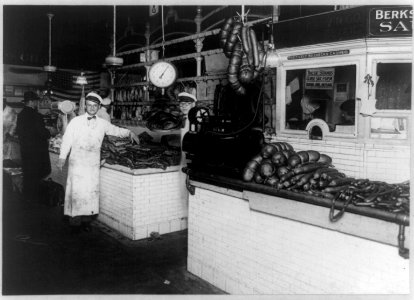 Stephen Frank market, Washington, D.C. LCCN2002695637