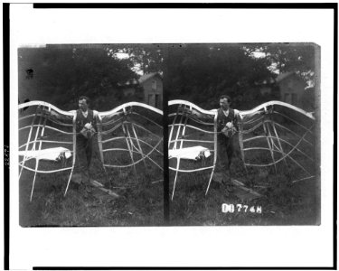 Stereograph of man with device designed for flying LCCN99402316