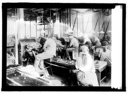 Stetson Hat Co. mfg. army hats LCCN2016821873