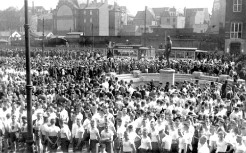Sternlauf der Kieler Turnvereine zum Rathausplatz (Kiel 46.234)