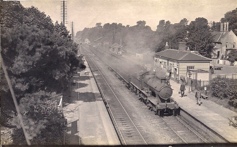 Steventon railway station (postcard)
