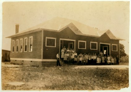 Stithton School opened July 24th. Enrolment (sic) of 60 out of 186 in district. This low average is due to there being over 100 Catholic children in district and they will go to Parochial LOC nclc.00466