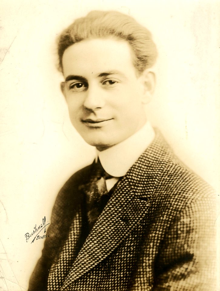 Stock actor Richard Frazier (SAYRE 289)