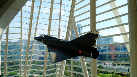 Plane glass architecture