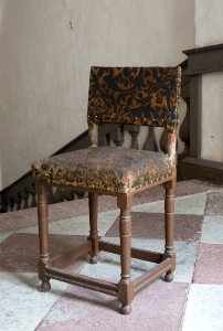 Stol med gyllenläder - Skoklosters slott - 103812