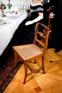 Stol från Kempes vångin vid kornhamnstorg. Inlån till utställningen - Hallwylska museet - 86747
