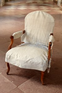 Stol med randigt möbelöverdrag - Skoklosters slott - 98198