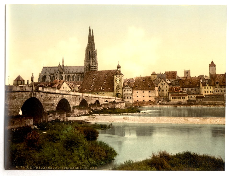 Stone Bridge (i.e. Steinerne Brücke) and cathedral, Ratisbon (Regensburg), Bavaria, Germany-LCCN2002696173