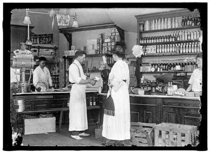 STORE INTERIOR LCCN2016868063