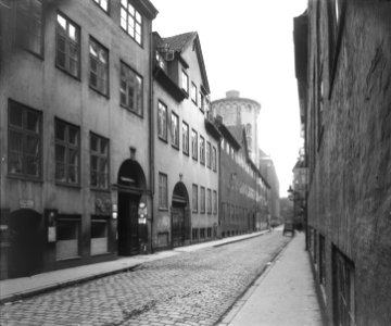 Store Kannikestræde by Johannes Hauerslev
