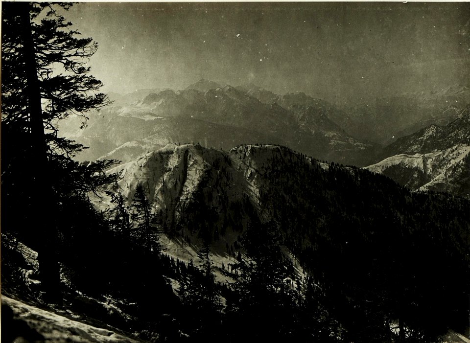 Stpkt, Art.Beobachter am Prihat. Kl.Malurch ¤ 1120, Costarücken, Zuc del Boor, Cm Valerie, Mt.Gleris, Mt.Ciavals, cr.Glazat, Laduset bis zum Ausläufer vom Rosskofel. (3-5.1917.) (BildID 15500400)
