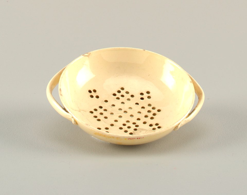 Strainer, late 18th century (CH 18344871)