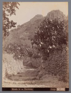 Strada in - Taormina, RP-F-F17122