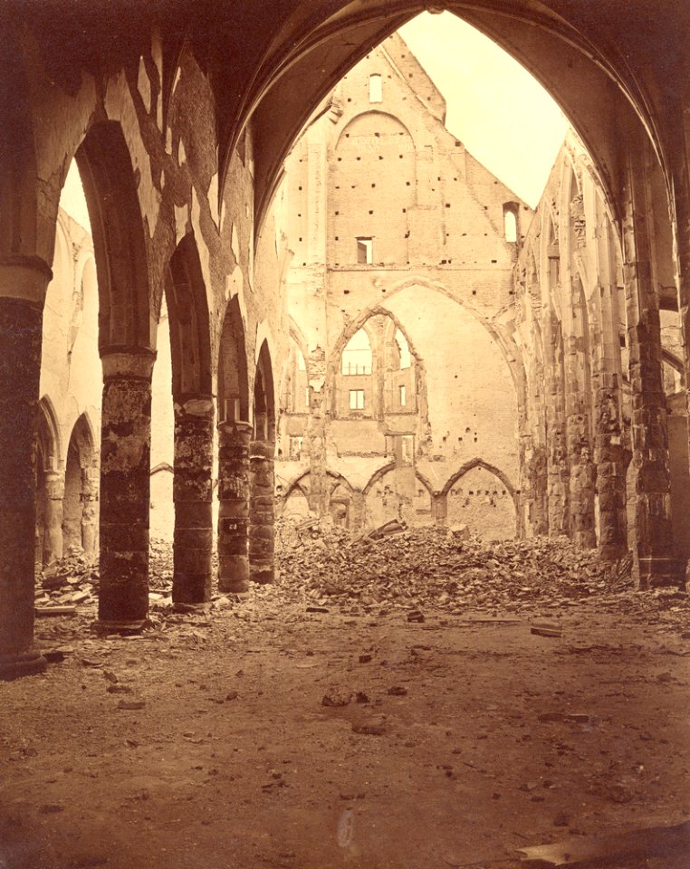 Strasbourg, bombardement de 1870, intérieur du Temple Neuf