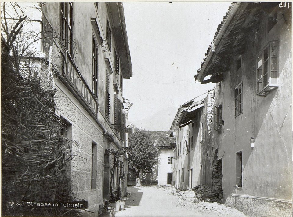 Strasse in Tolmein. (BildID 15597294)