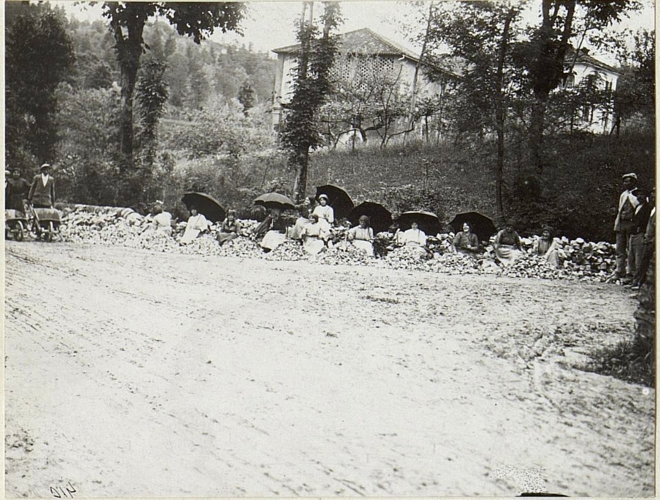 Strassenbau Dusoi. (BildID 15669343)