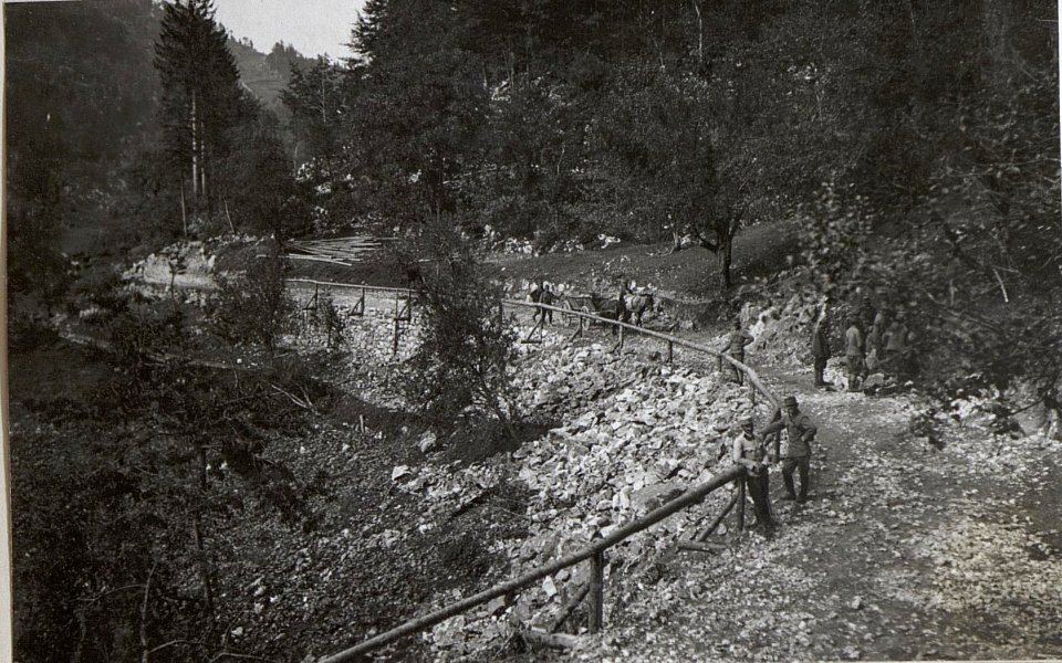 Strassenbau bei Draga (BildID 15605823)