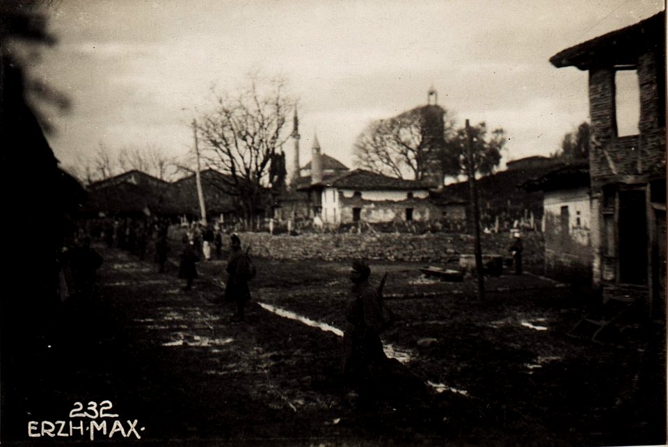 Strasse in Kavaja. (BildID 15573400)