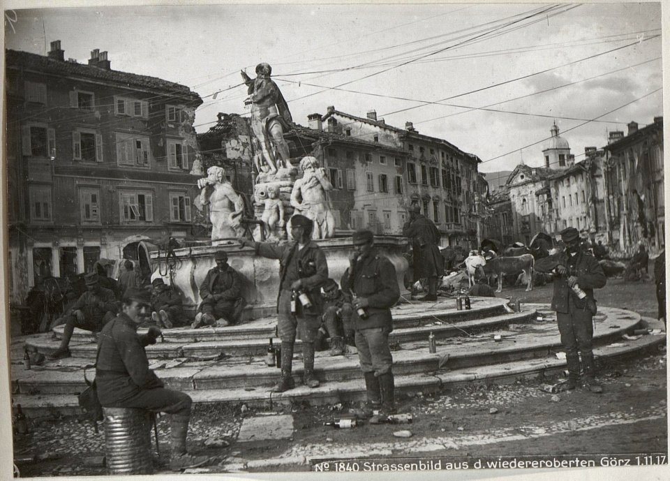 Strassenbild aus d.wiedereroberten Görz 1.11.17. (BildID 15609307)