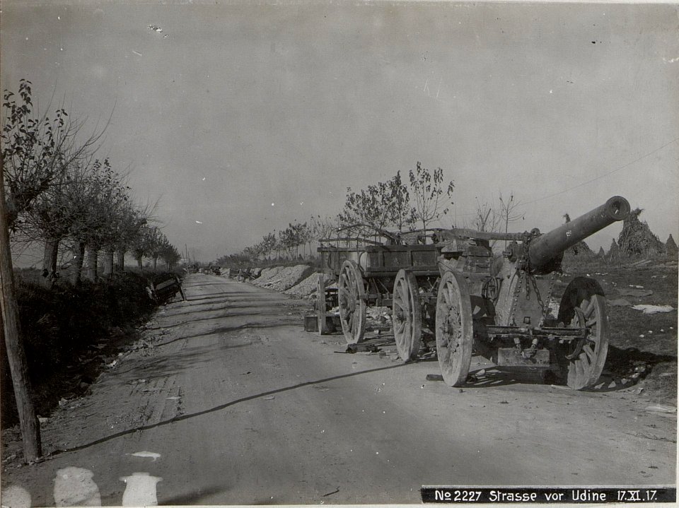 Strasse vor Udine 17.XI.17. (BildID 15612424)
